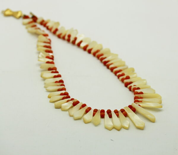 Mother of pearl and coral necklace - K.18 gold clasp - Image 5