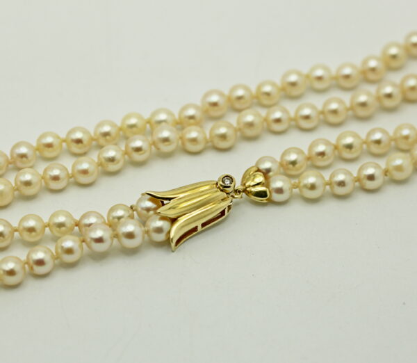 Akoya pearl necklace 2 strands - tulip-shaped clasp in 750‰ gold