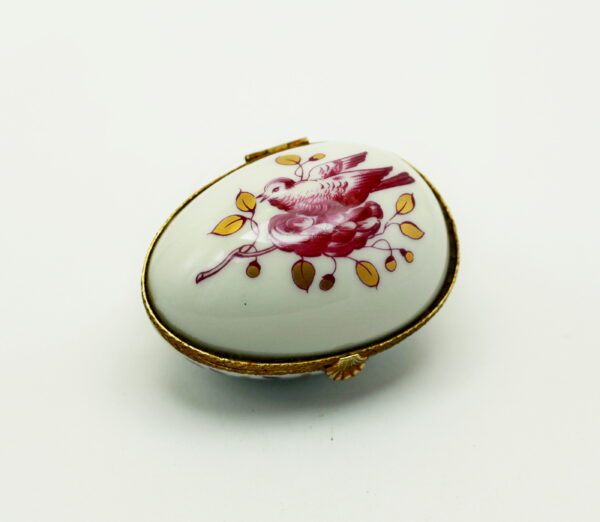 Limoges porcelain pill box - Image 3