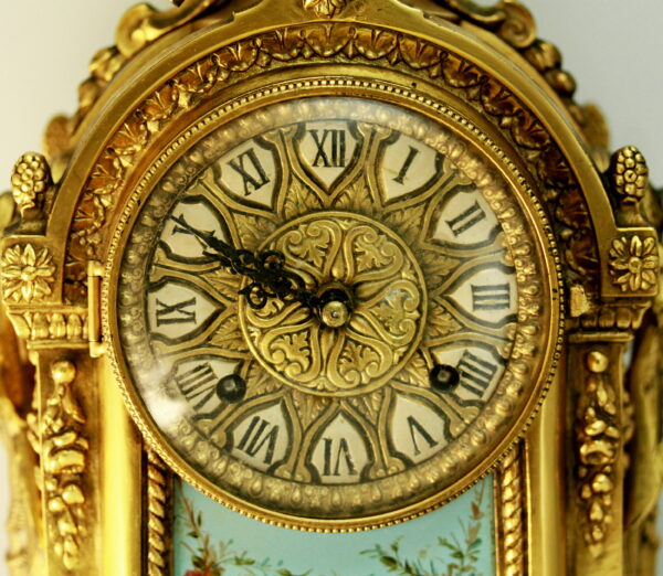 Orologio da tavolo in bronzo dorato - movimento meccanico - immagine 2